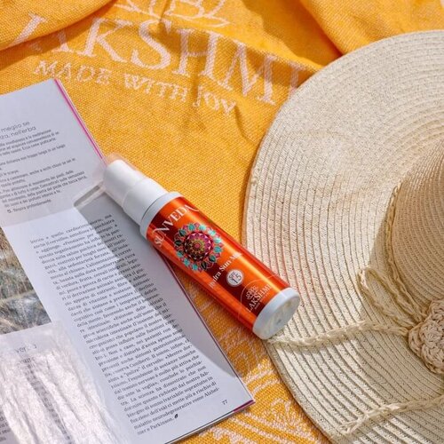 Lakshmi Sunveda | Sun Milk Spray SPF 15 | Medium Protection Lakshmi Sunveda | Sun Milk Spray SPF 15 | Medium Protection