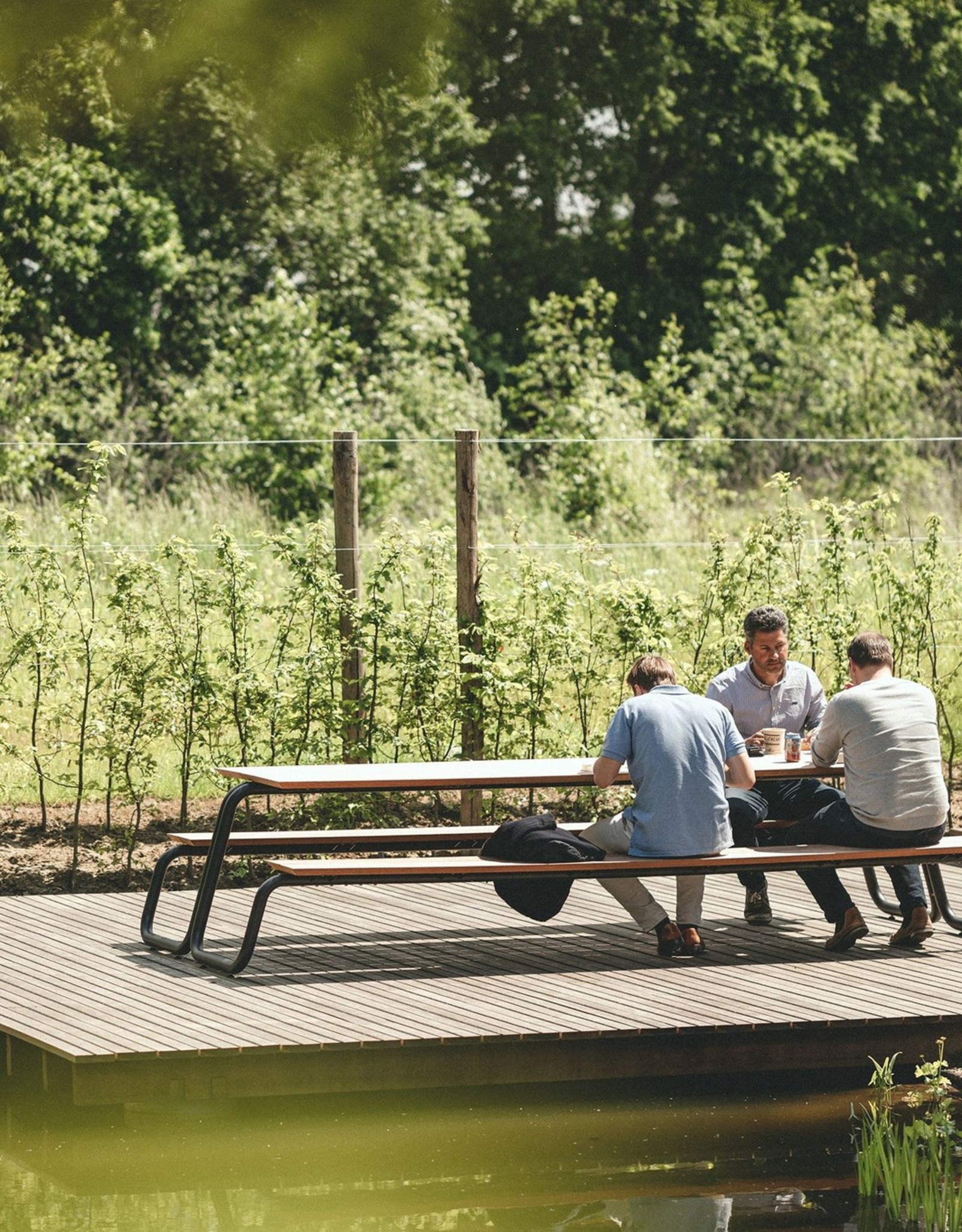 WÜNDER THE TABLE LARGE - ZWART