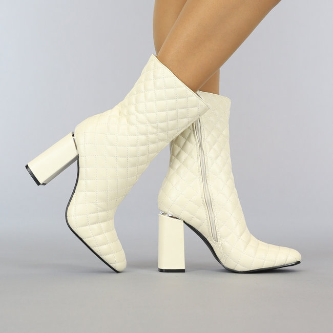 Beige karierte Booties mit quadratischer Nase