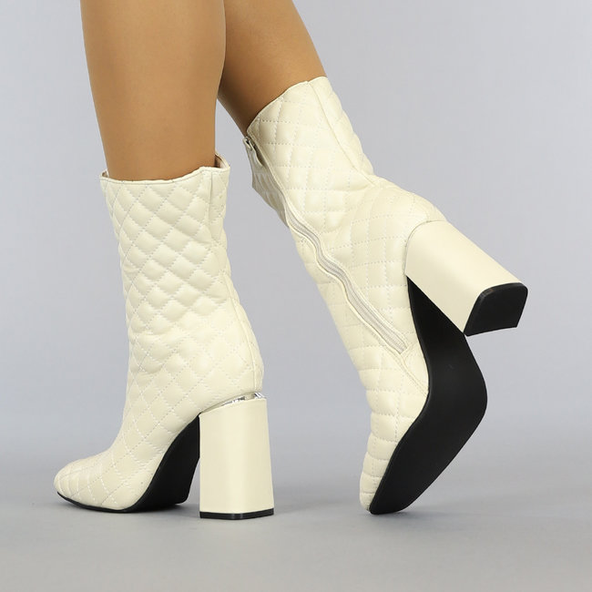 Beige karierte Booties mit quadratischer Nase