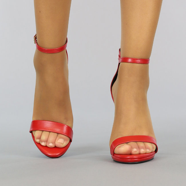 Rote Stiletto-Sandalen mit Peeptoe