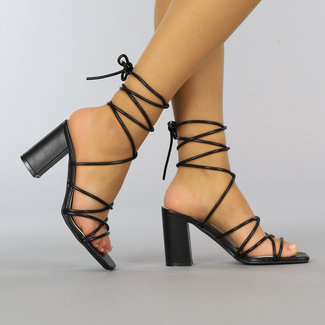Schwarze Wickel-Sandalen mit Blockabsatz