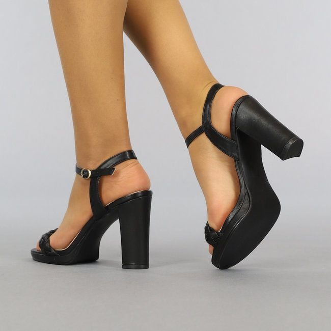 Schwarze Peeptoe-Sandalen mit geflochtenem Riemen