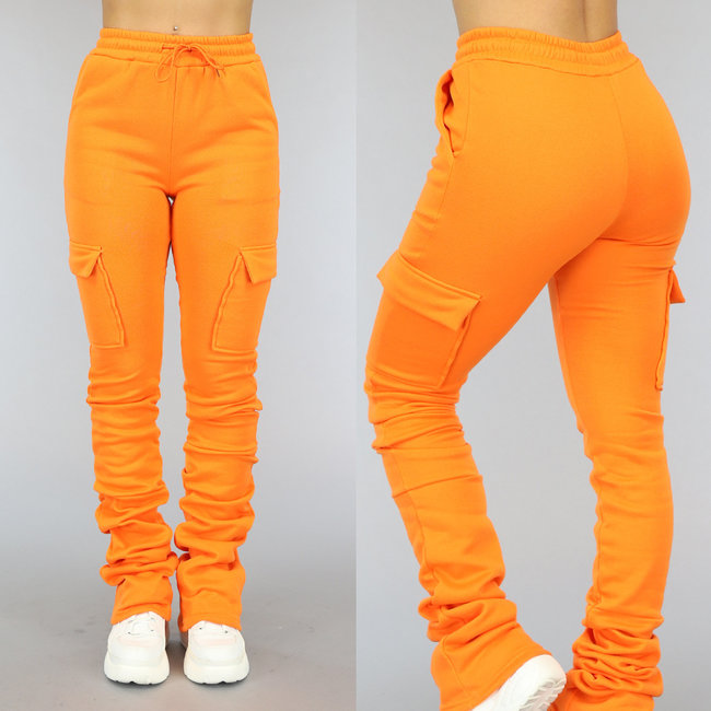 Orangefarbene Cargo-Sweatpants mit plissierten Beinen