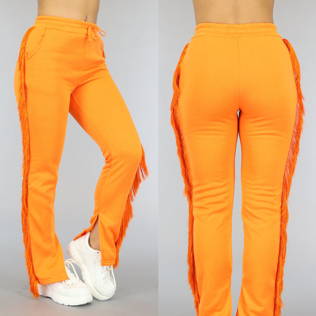 Orangefarbene Sweatpants mit Fransen