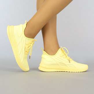 BF2023 Gelbe Slip-On-Sneakers mit gemusterter Sohle