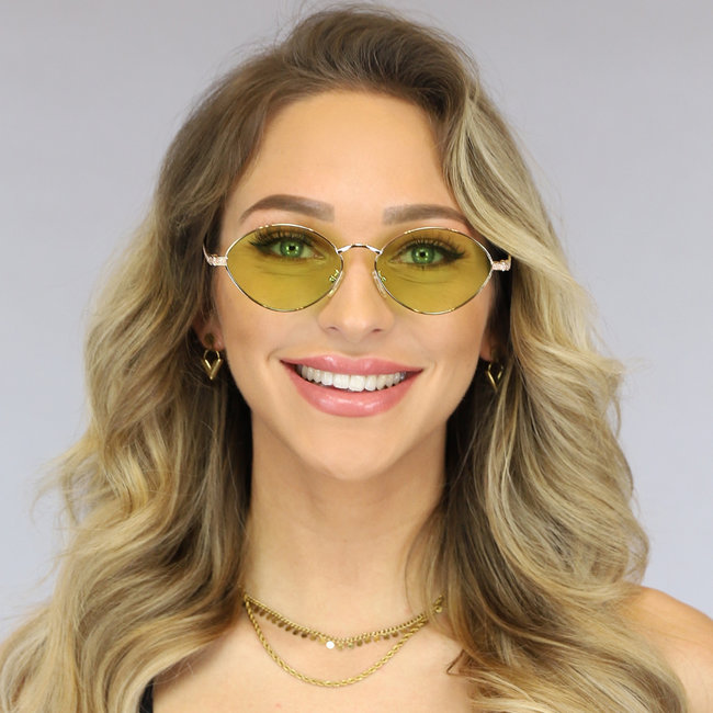 Goldene Vintage-Sonnenbrille mit grünen Gläsern