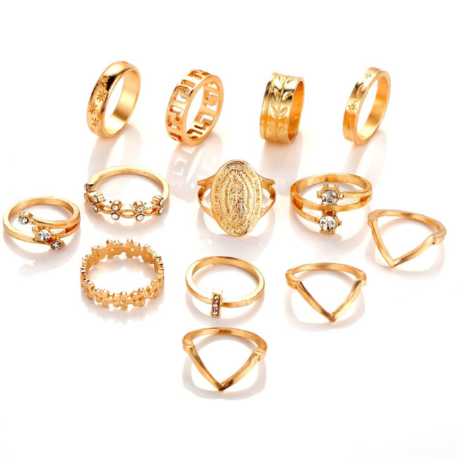 Gold Vintage Dreizehnteiliges Ringset