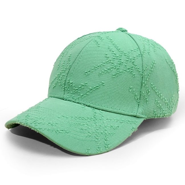 Grüne Kappe mit Kratzmotiv