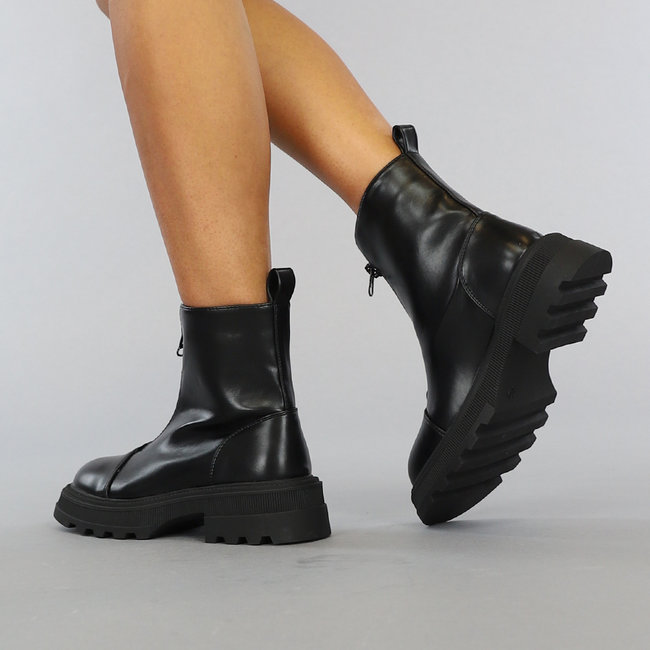 Robuste schwarze Stiefel in Lederoptik mit schwarzem Reißverschluss