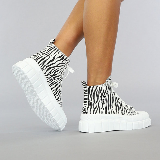 Zebra Canvas Schuhe mit grober Sohle