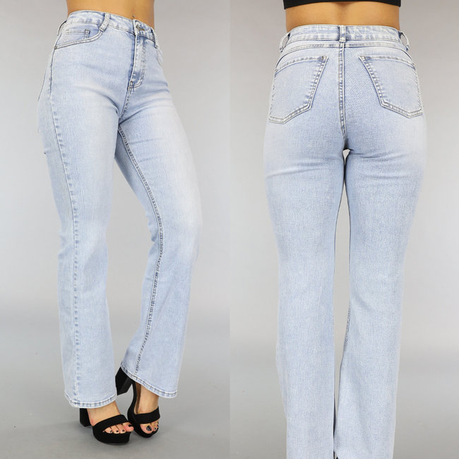 Leichte Flair Jeans mit Waschung