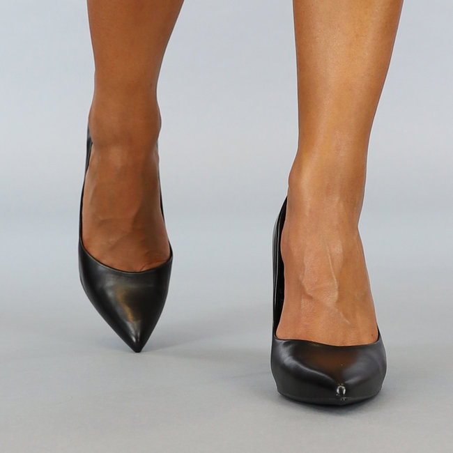 Schwarze Pumps mit Stilettoabsatz