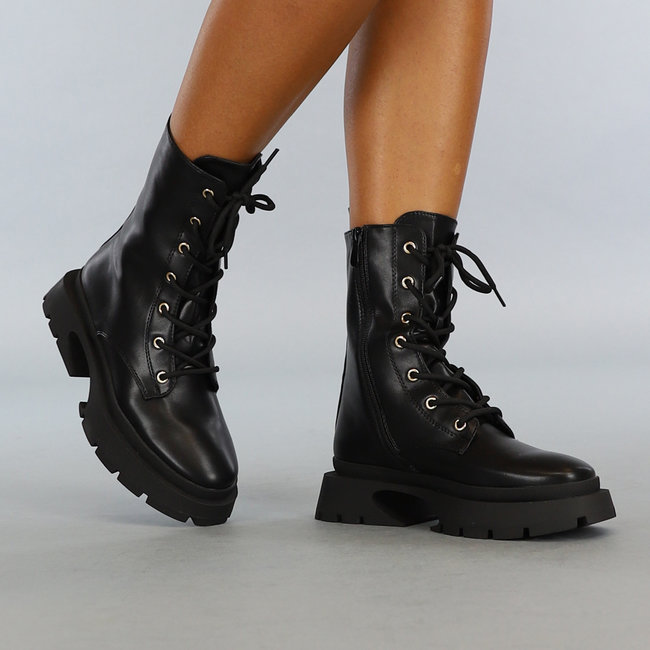 Schwarze Stiefel für Veteranen in Lederoptik mit separater Sohle
