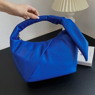 BF2023 Blaue Handtasche in Lederoptik mit Plissee-Detail