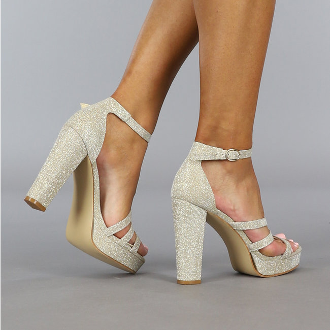 Elegante goldene Glitzersandalen mit Riemchen