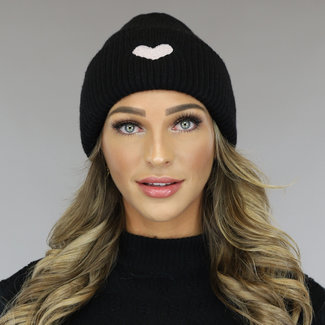 Schwarze Beanie mit weißem Herz