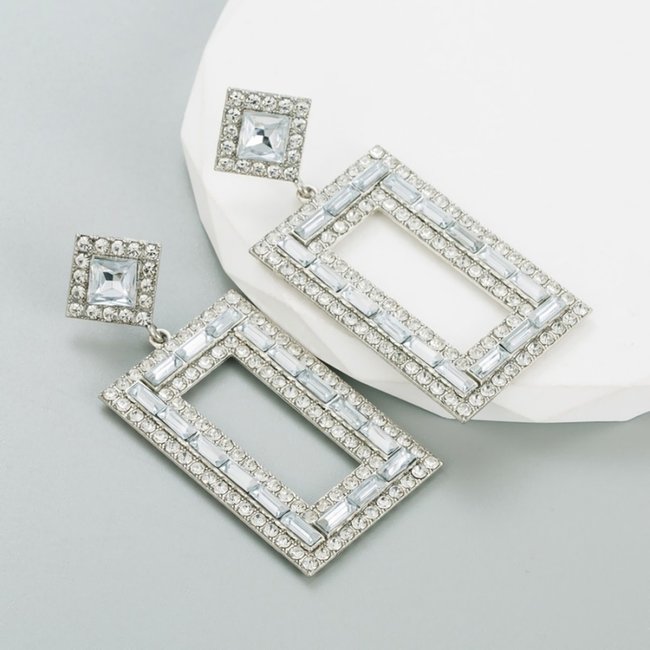 Silberne klobige rechteckige Ohrringe mit Diamanten