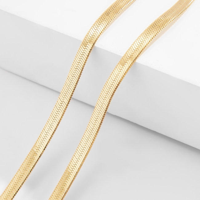 Flache V-Halskette aus Gold