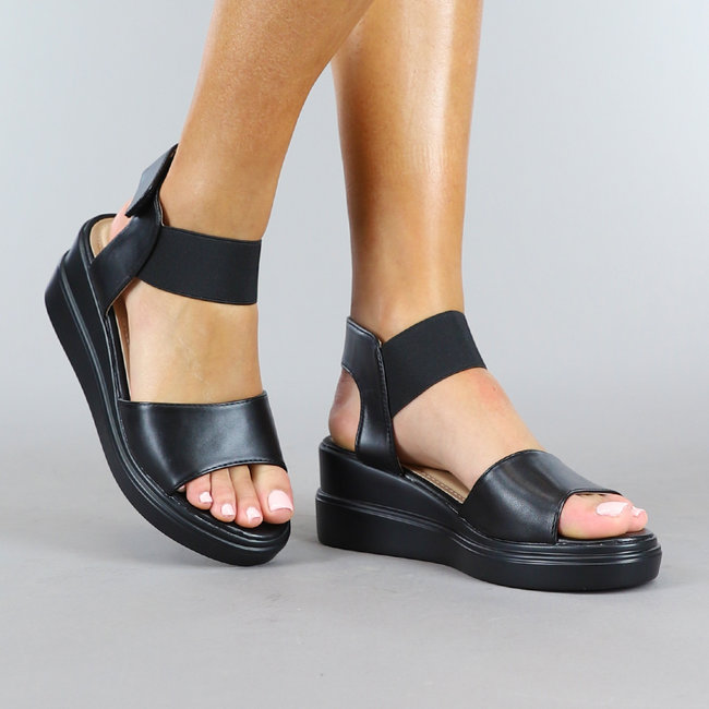 Schwarze Basic-Sandalen mit Keilabsatz