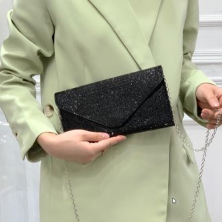 Schwarz mit Strass überzogene Clutch