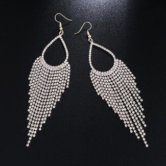 Silberne Tropfenohrringe mit Strass