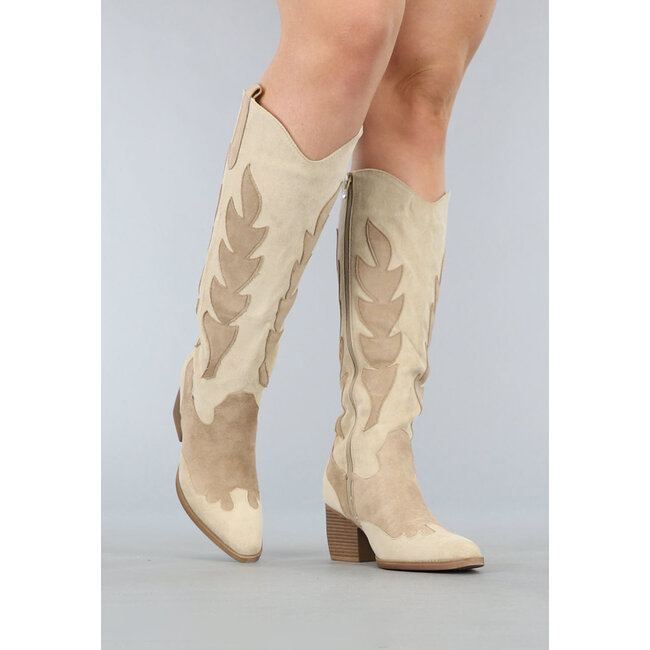 Beige Cowboystiefel mit braunem Aufdruck