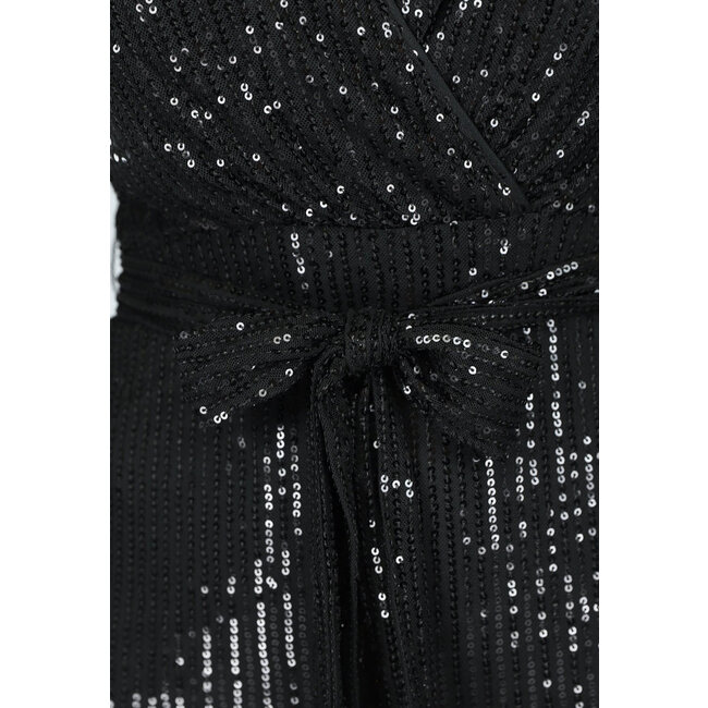 Schwarzes Paillettenkleid mit Taillenband