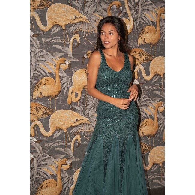 Kleid mit grünen Pailletten und ausgestelltem Mesh-Rock