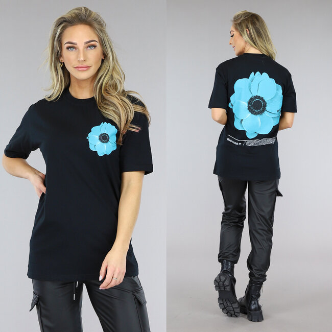 Schwarzes T-Shirt mit Blumen in Übergröße