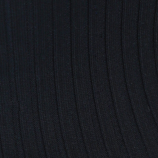 Schwarzes V-Ausschnitt-Rippenkleid mit tiefem Rückenausschnitt