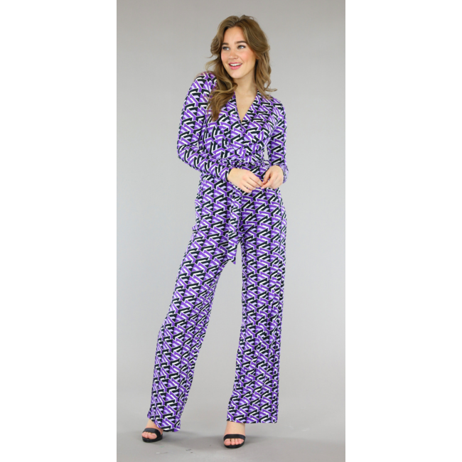 Lila Jumpsuit mit weitem Bein und Bund mit geometrischem Druck