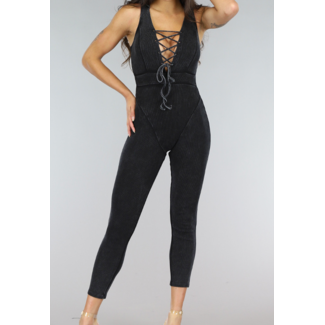 OP=OP! Jumpsuit aus Rippstrick mit Spitzendetail