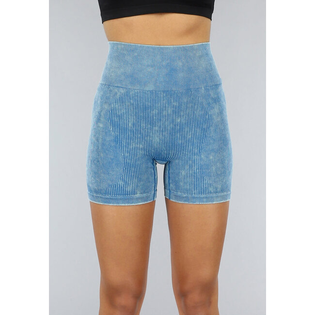 Türkisfarbenes Band Scrunch Sport Short