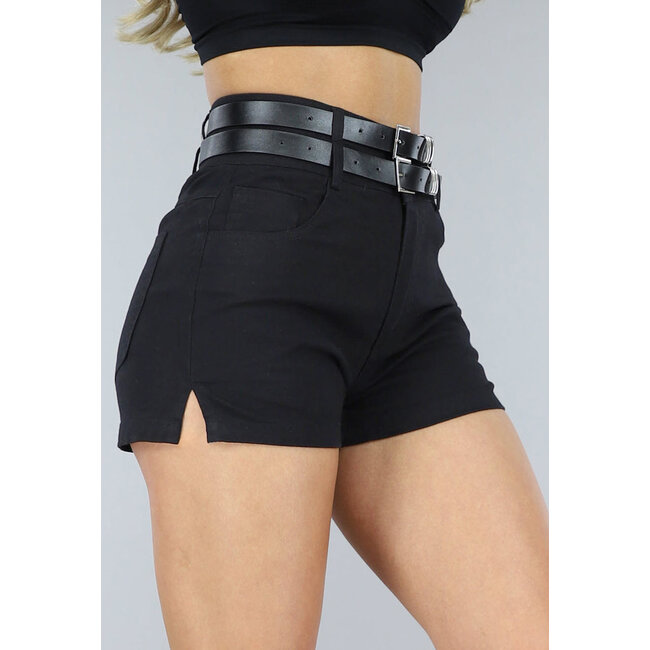 Schwarze Short mit hoher Taille, Schlitzen und doppeltem Gürtel