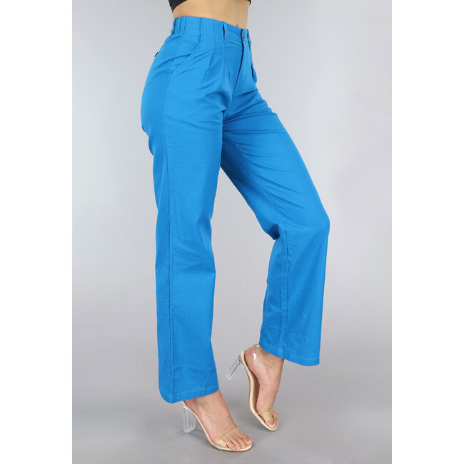 Blaue Hose mit geradem Bein und plissiertem Bund