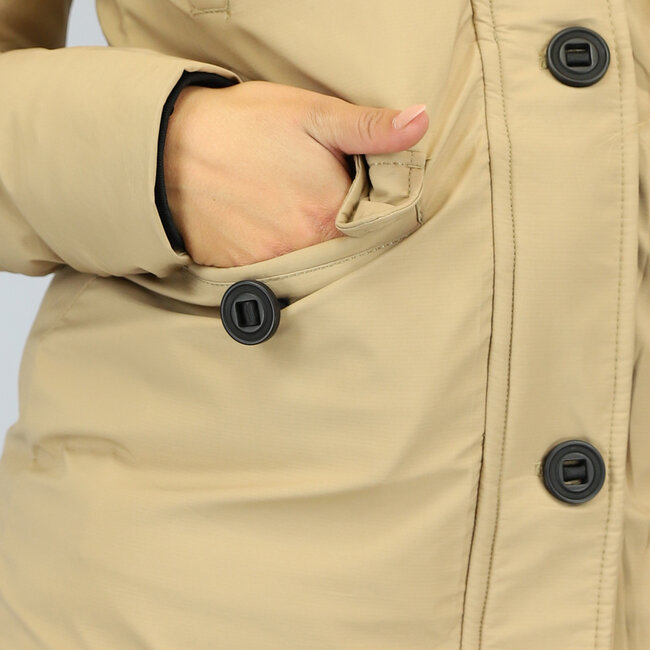 Kamelfarbener Steppparka mit beigem Kunstfell