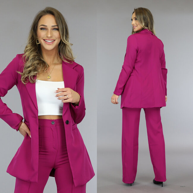 Stilvoller lila Blazer mit Knopfverschluss