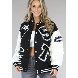 NEW0102 Schwarze Varsity-Jacke mit Abzeichen