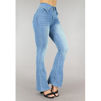 Blaue Flair-Jeans