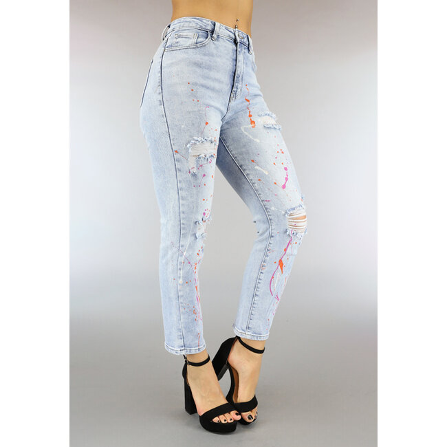 Straight Leg Jeans mit Rissen und Farbspritzern