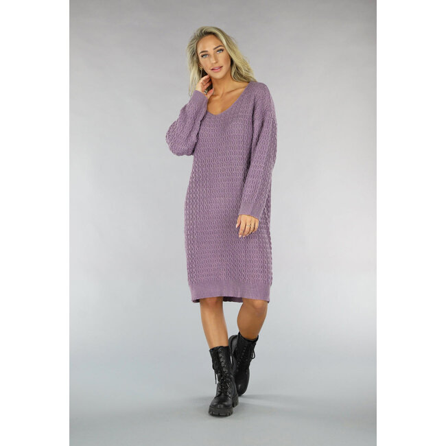 Lila übergroßes Strickpullover-Kleid mit Zopfmuster