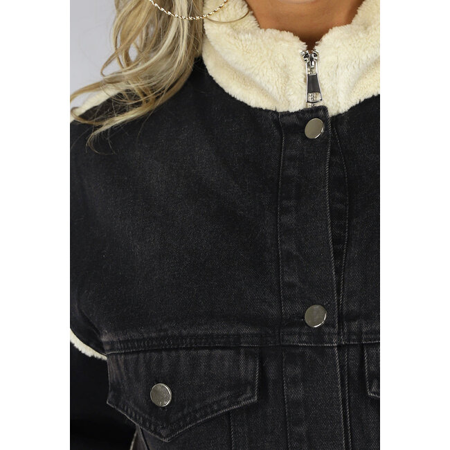 Teddyjacke mit Denim-Details