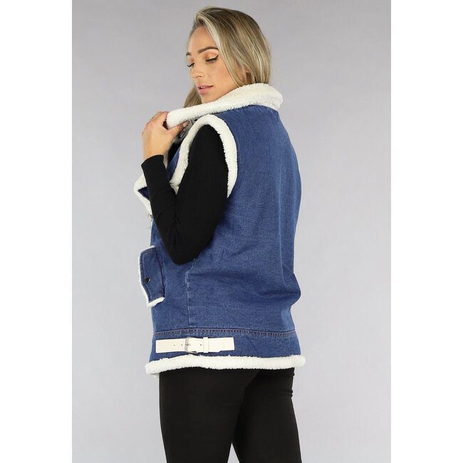 Blaue Denim-Weste mit Teddy-Futter
