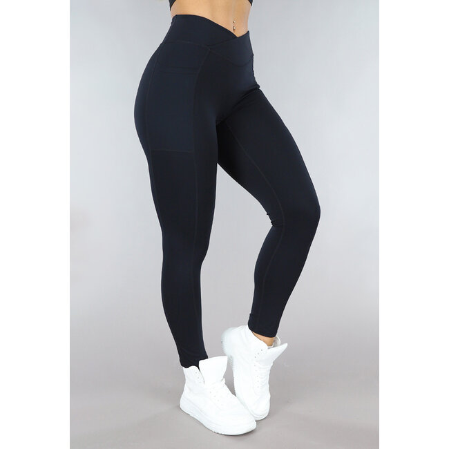 Schwarze Sport-Tights mit Scrunch und Taschen