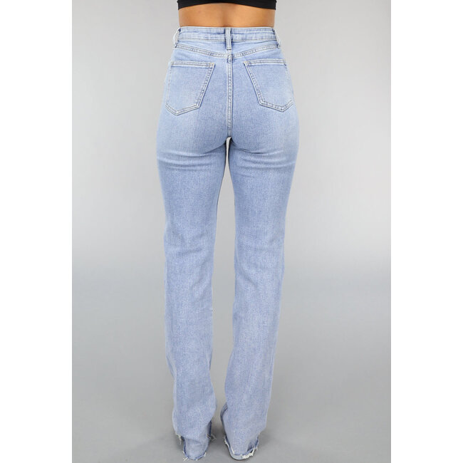 Hellblaue Stretch-Jeans mit hoher Taille und geraden Beinen
