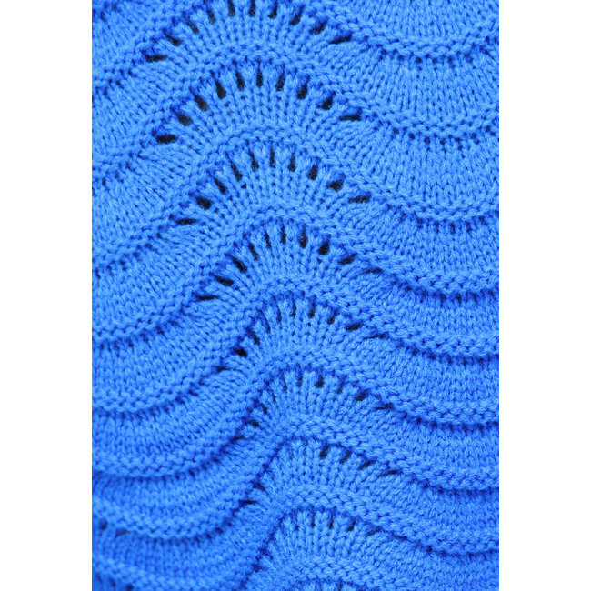 Blauer gewellter Pullover mit Trompetenärmeln