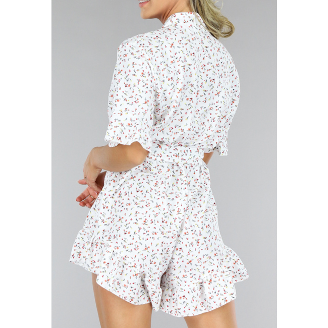 Weißer Playsuit mit Blumenmuster und Taillenband