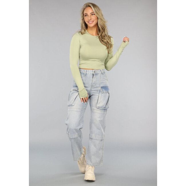 Hellgrünes langärmeliges Crop Top mit Daumenlöchern