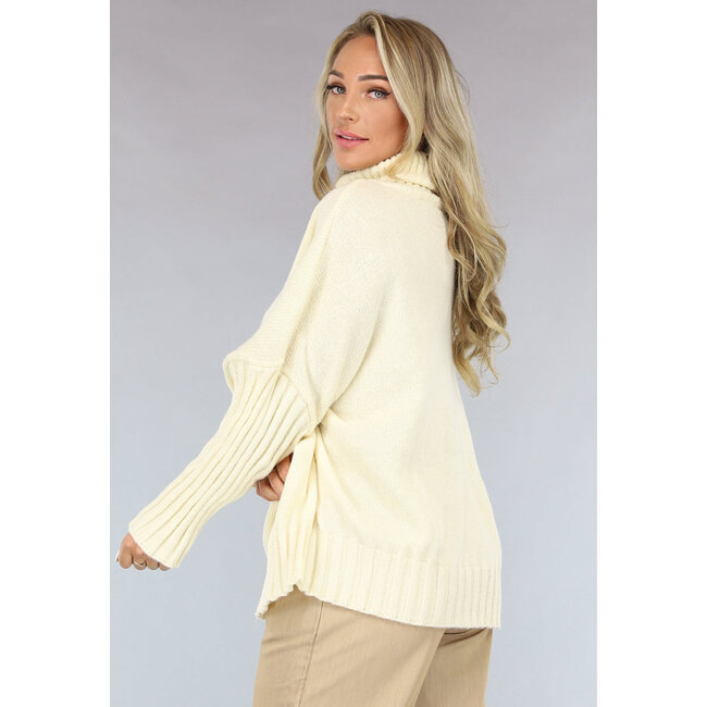 Großer Strickpullover in Übergröße Creme